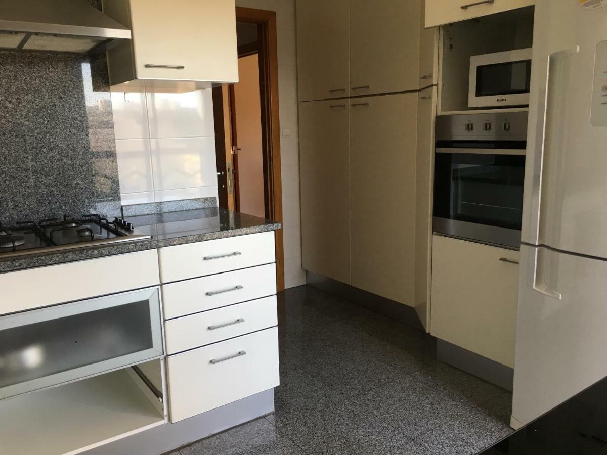 אלז'ש Apartamento Novo Muito Confortavel Com Vista Rio מראה חיצוני תמונה