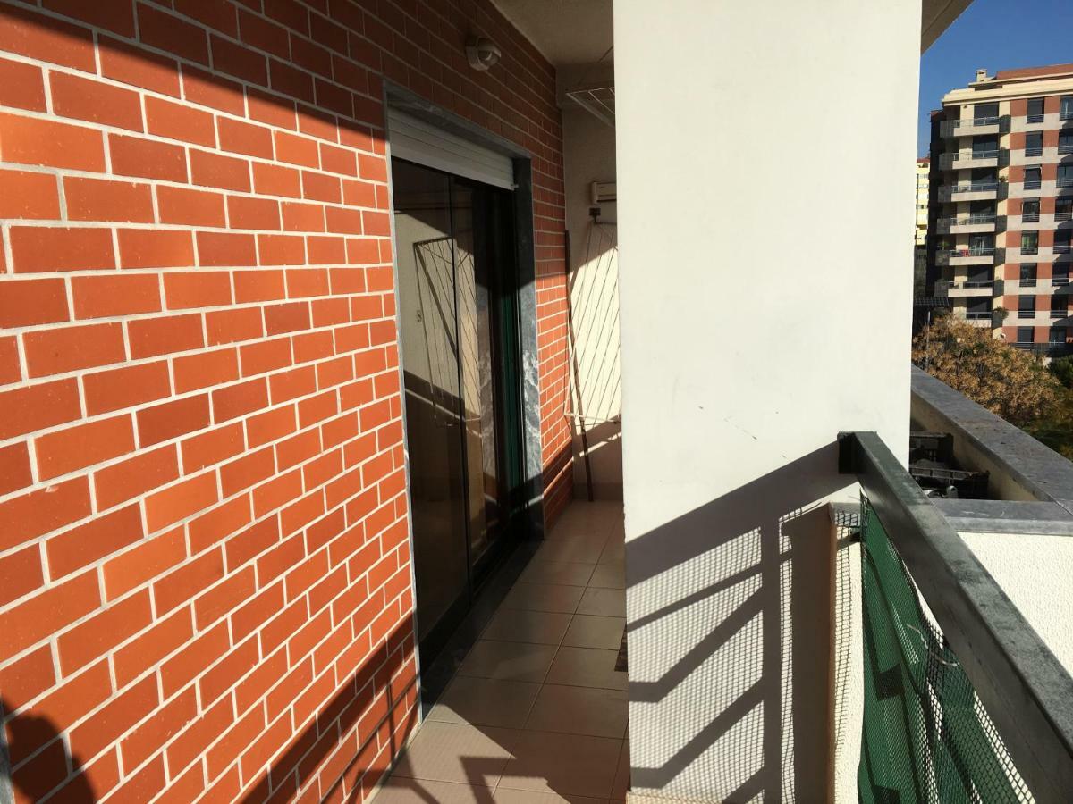 אלז'ש Apartamento Novo Muito Confortavel Com Vista Rio מראה חיצוני תמונה